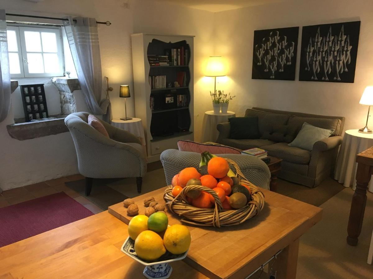 Les Gîtes Pérard Caylus Esterno foto